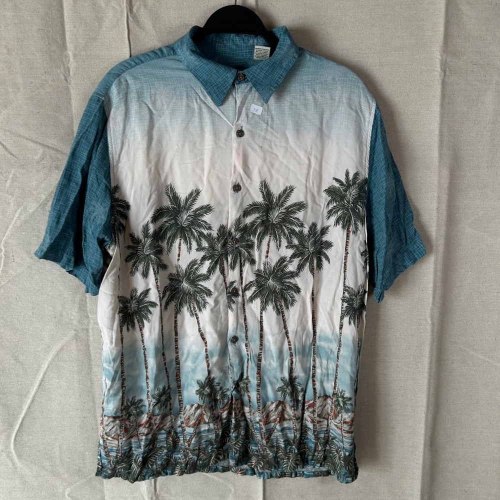 Batik Bay Men Large Blue Palm Tree Tropical Rayon Short Sleeve Button Down Shirt